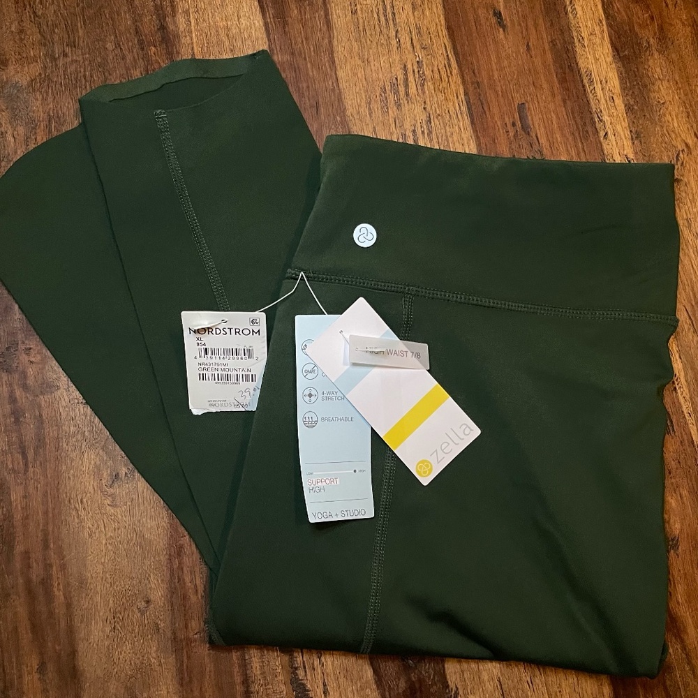 Zella High Rise 7/8 Yoga Leggings in Green Mountain